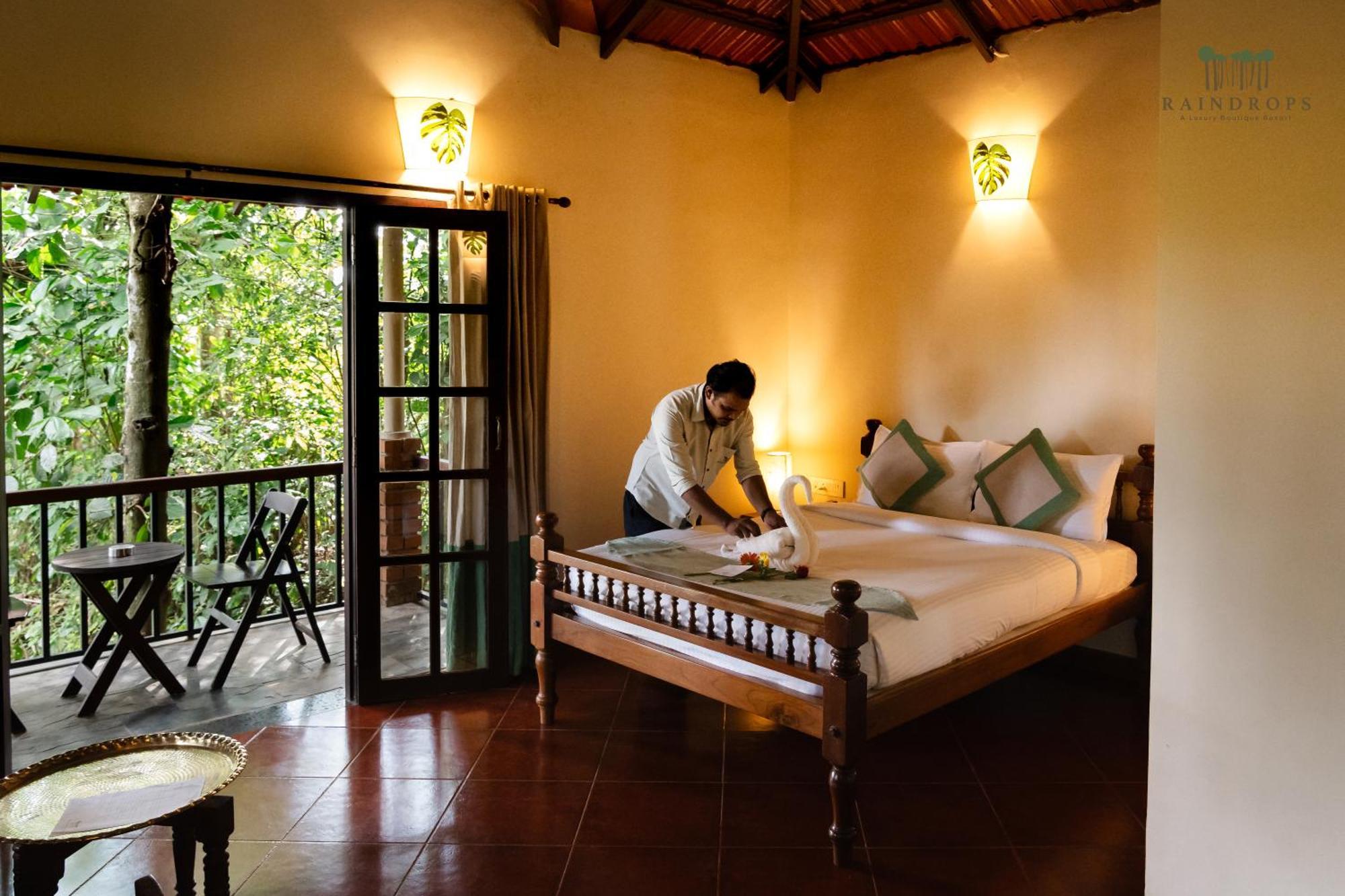 Raindrops Resorts Sultan Bathery Extérieur photo