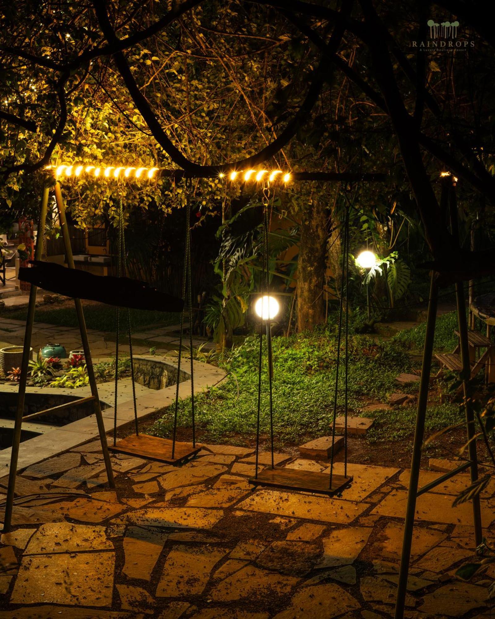 Raindrops Resorts Sultan Bathery Extérieur photo