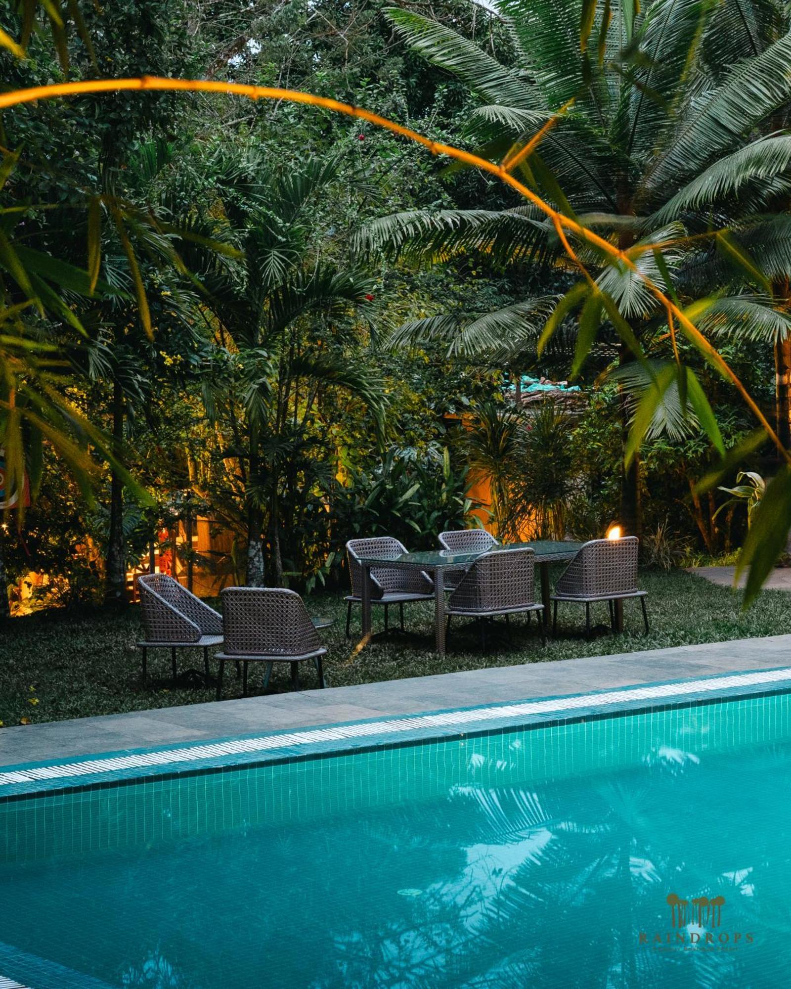 Raindrops Resorts Sultan Bathery Extérieur photo