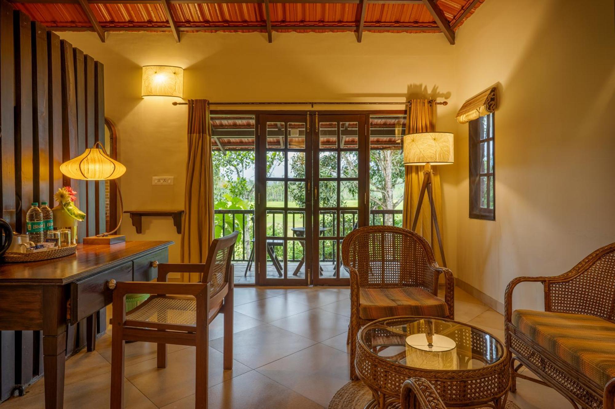 Raindrops Resorts Sultan Bathery Extérieur photo
