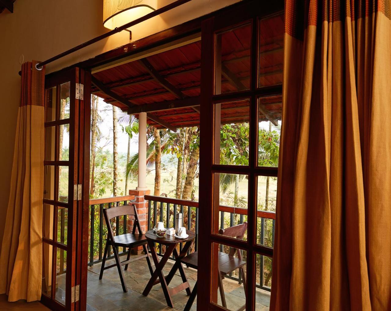 Raindrops Resorts Sultan Bathery Extérieur photo